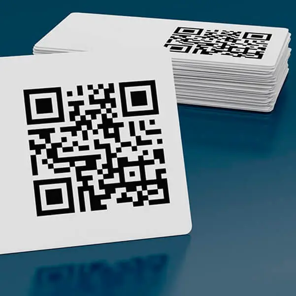 QR کوڈ بزنس کارڈ (vCard): کیسے بنایا جائے اور استعمال کیا جائے؟